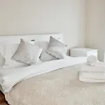 Poznan Airport Comfort Apartment